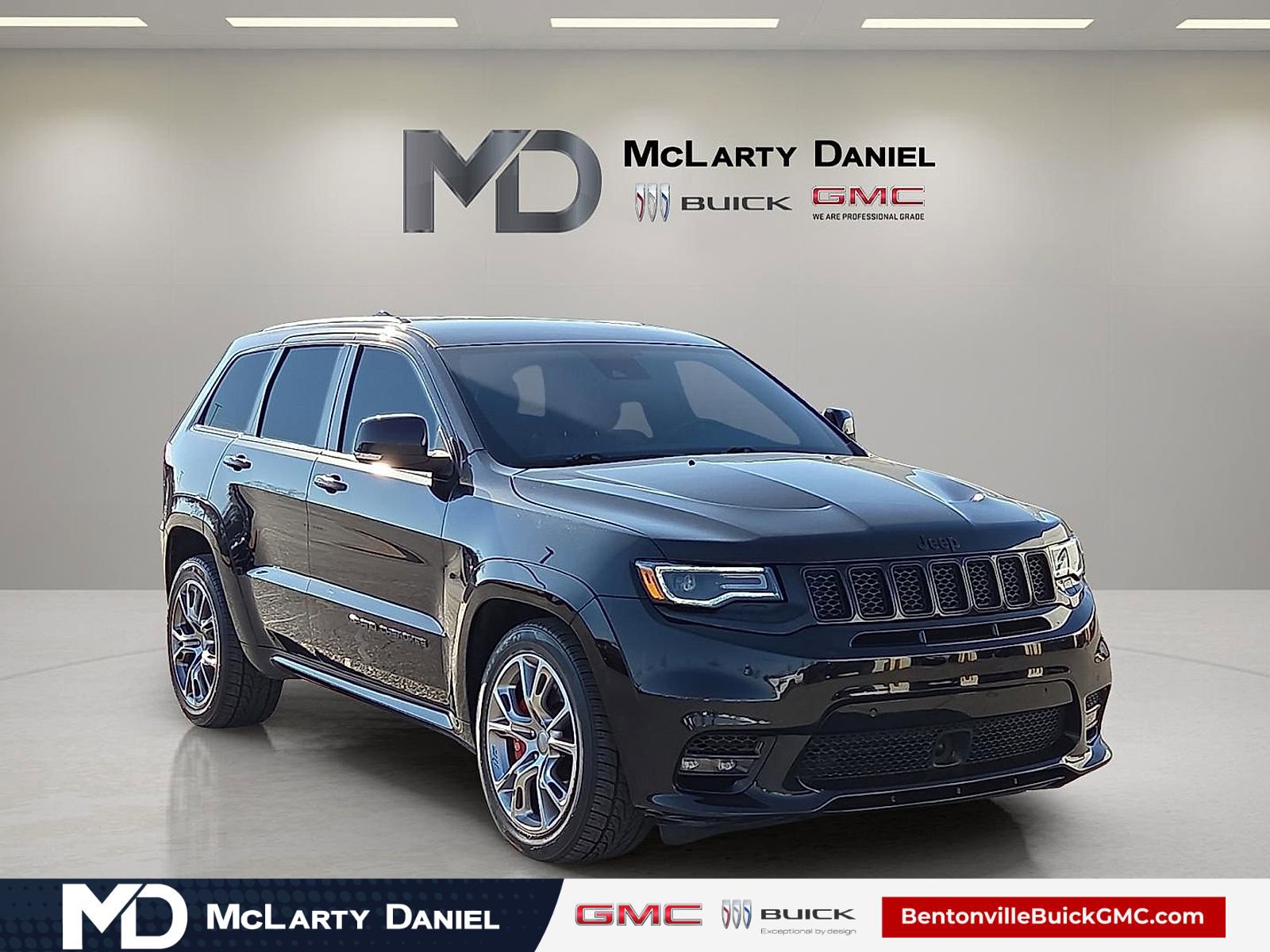 Used 2018 Jeep Grand Cherokee SRT w/ Trailer Tow Group IV image 1
