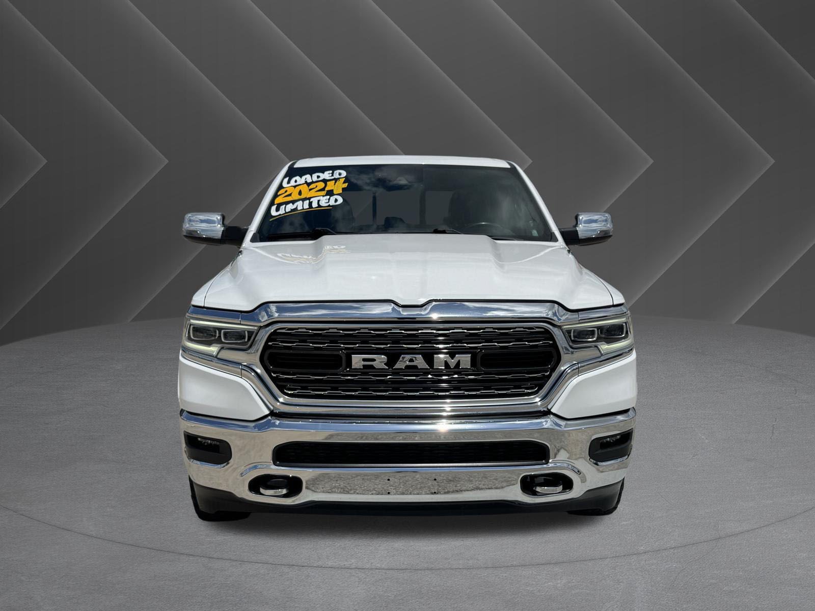 Used 2024 RAM 1500 Limited AWD/4WD image 3