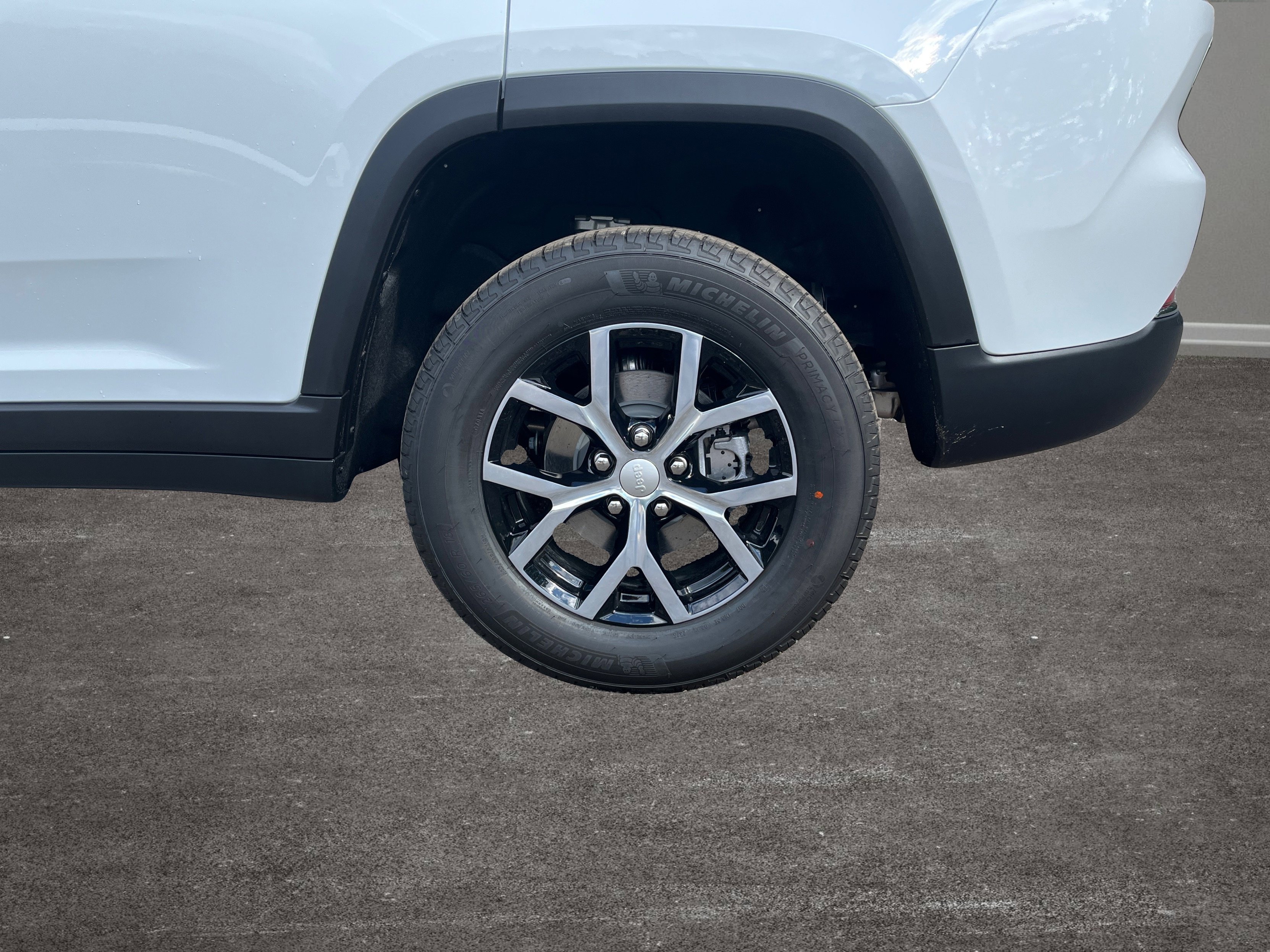 New 2025 Jeep Grand Cherokee Limited image 36