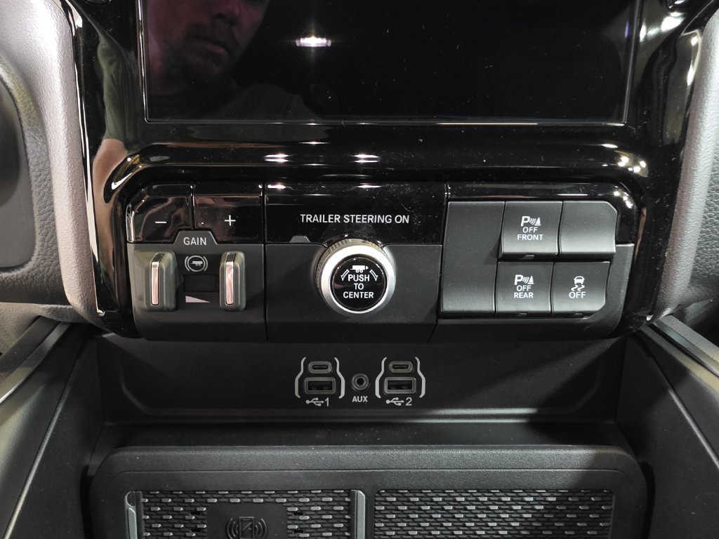 New 2026 RAM 1500 4x4 Crew Cab image 25