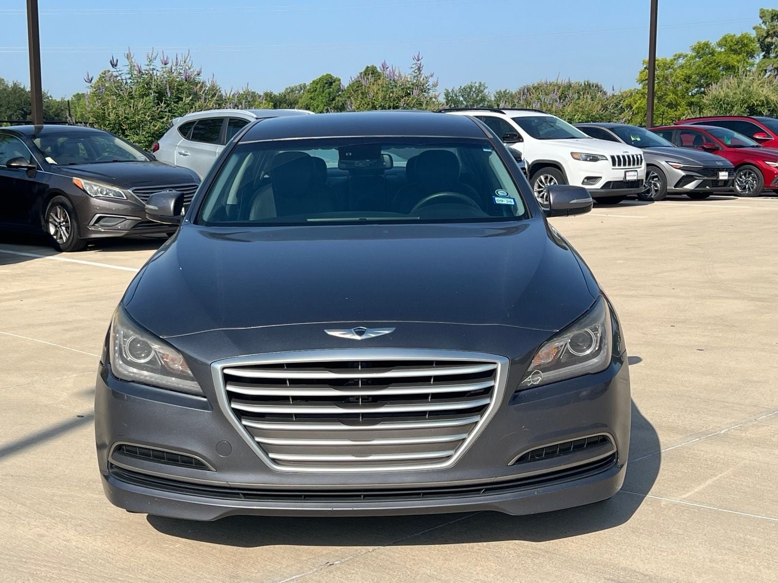Used 2016 Hyundai Genesis 3.8 RWD image 2