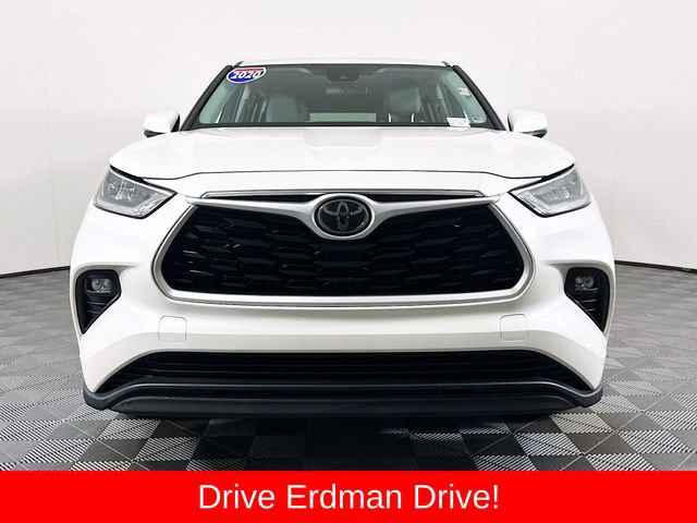 Used 2020 Toyota Highlander LE image 2