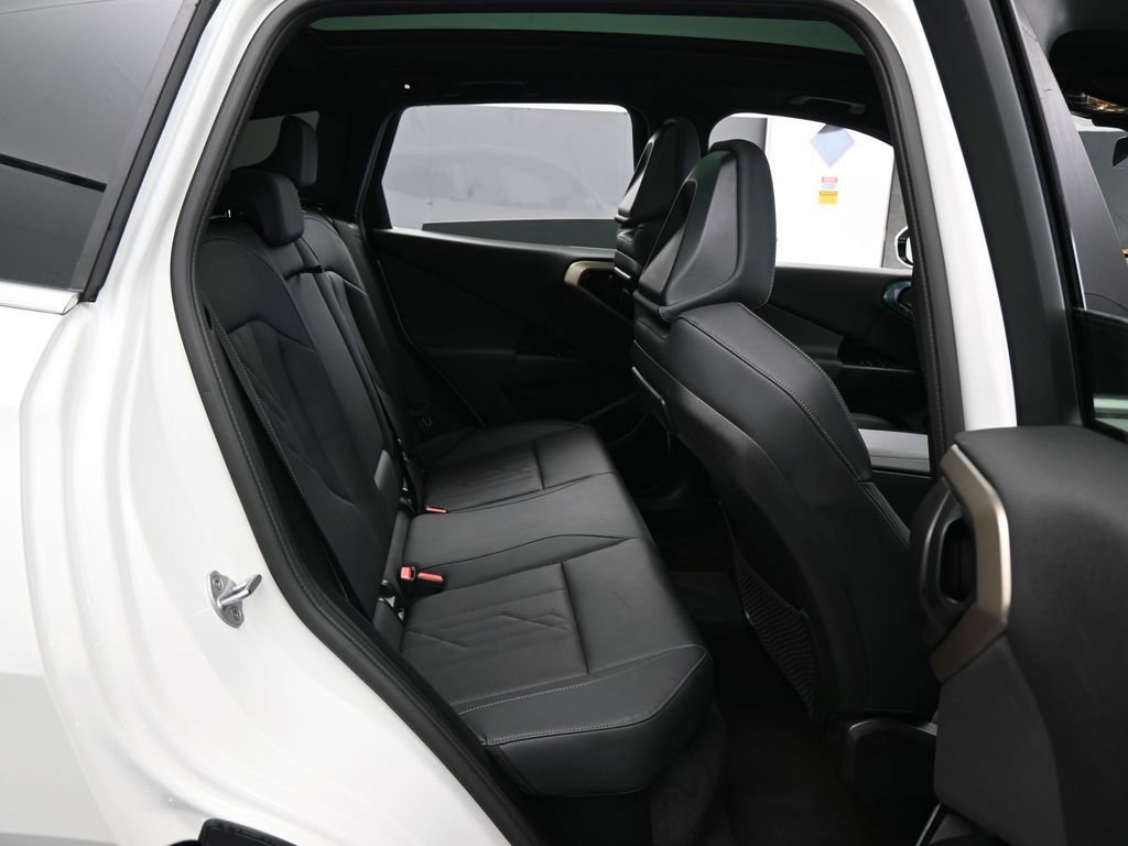 Used 2025 BMW X3 xDrive30i AWD/4WD image 44