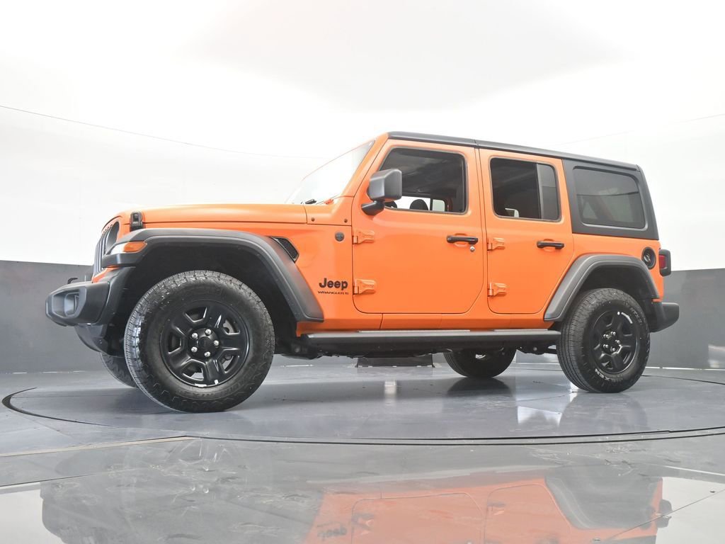 Used 2025 Jeep Wrangler Sport image 57