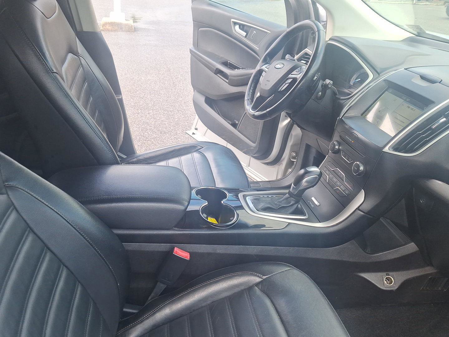 Used 2017 Ford Edge SEL w/ Equipment Group 201A AWD/4WD image 19