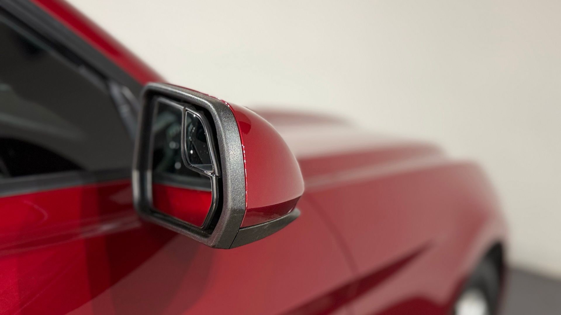 Used 2017 Ford Mustang Coupe image 13