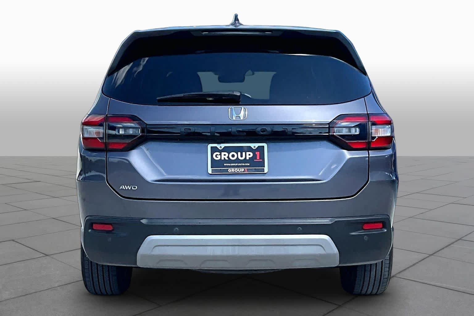 Used 2025 Honda Pilot EX-L image 5