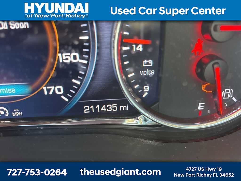 Used 2017 GMC Acadia Denali image 14