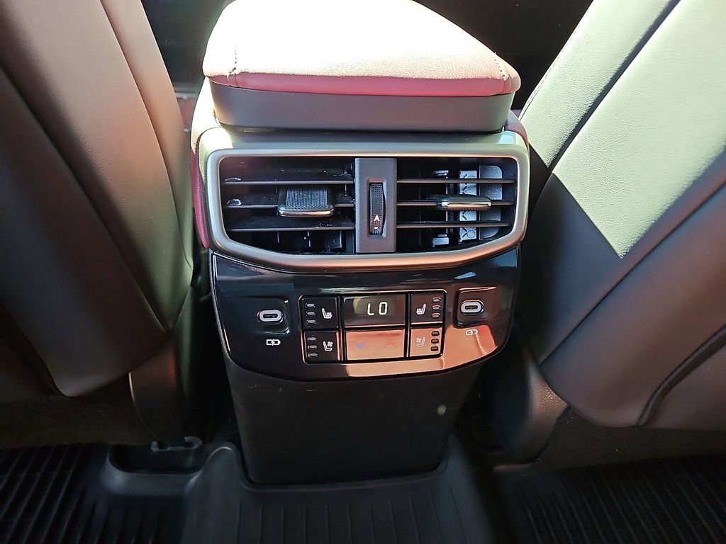 Used 2025 Lexus RX 500h F Sport w/ Convenience Package image 11