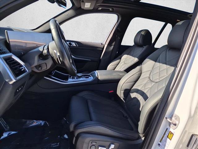 Used 2025 BMW X5 sDrive40i w/ M Sport Package RWD image 17