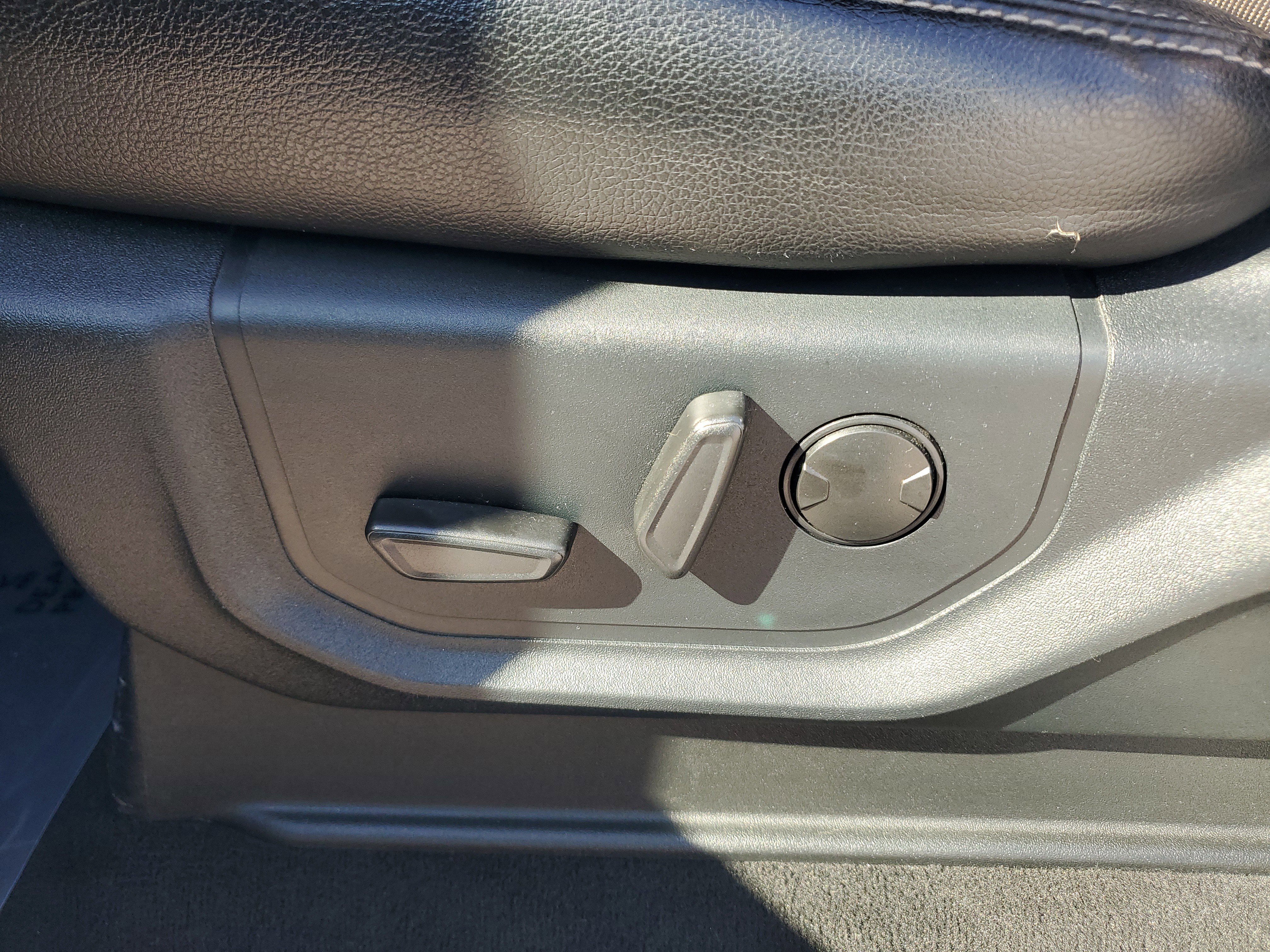 Used 2021 Ford F250 Lariat w/ Lariat Value Package image 12