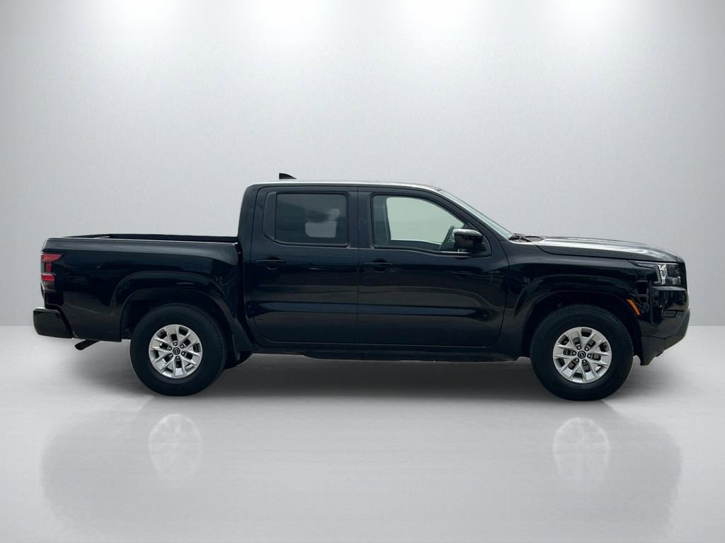 Used 2024 Nissan Frontier SV image 4