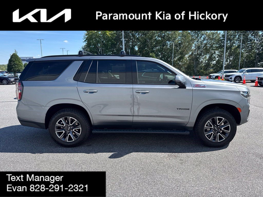 Used 2022 Chevrolet Tahoe Z71 w/ Luxury Package AWD/4WD image 8