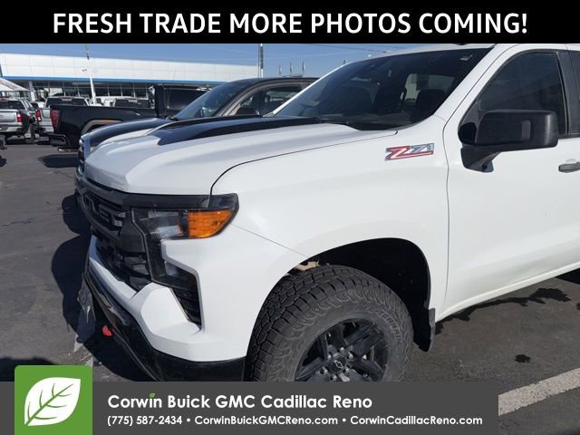 Used 2022 Chevrolet Silverado 1500 Custom Trail Boss w/ LPO, Dark Essentials Package image 2