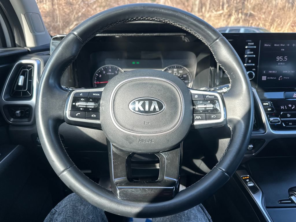 Used 2021 Kia Sorento S image 7
