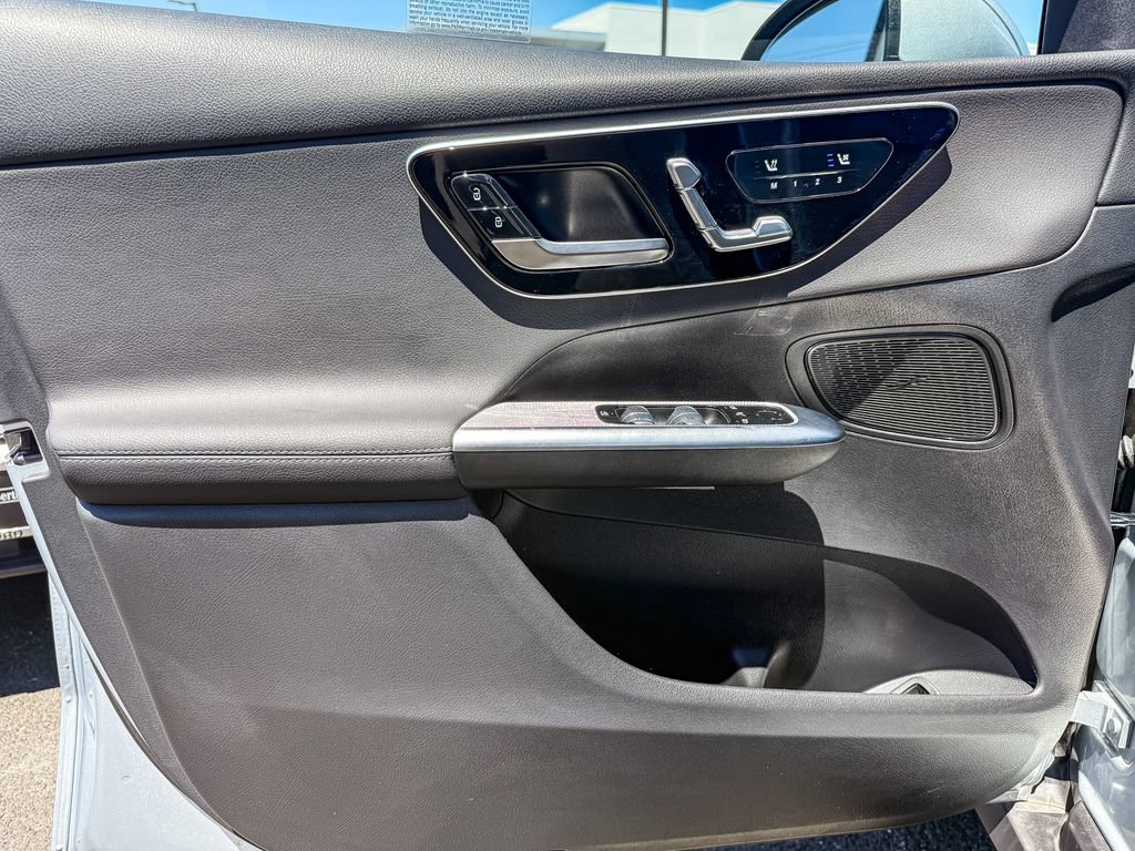 Certified 2025 Mercedes-Benz GLC 300 4MATIC image 21