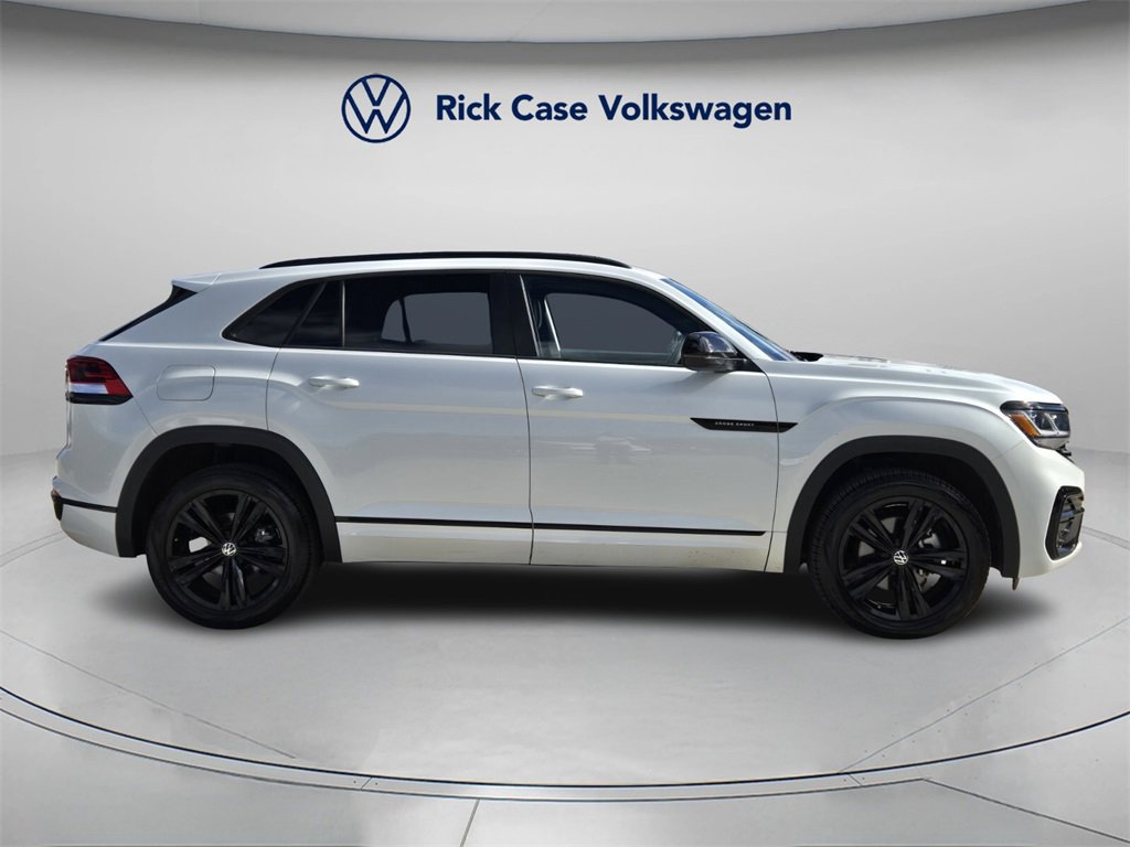 Certified 2022 Volkswagen Atlas Cross Sport SEL R-Line image 3