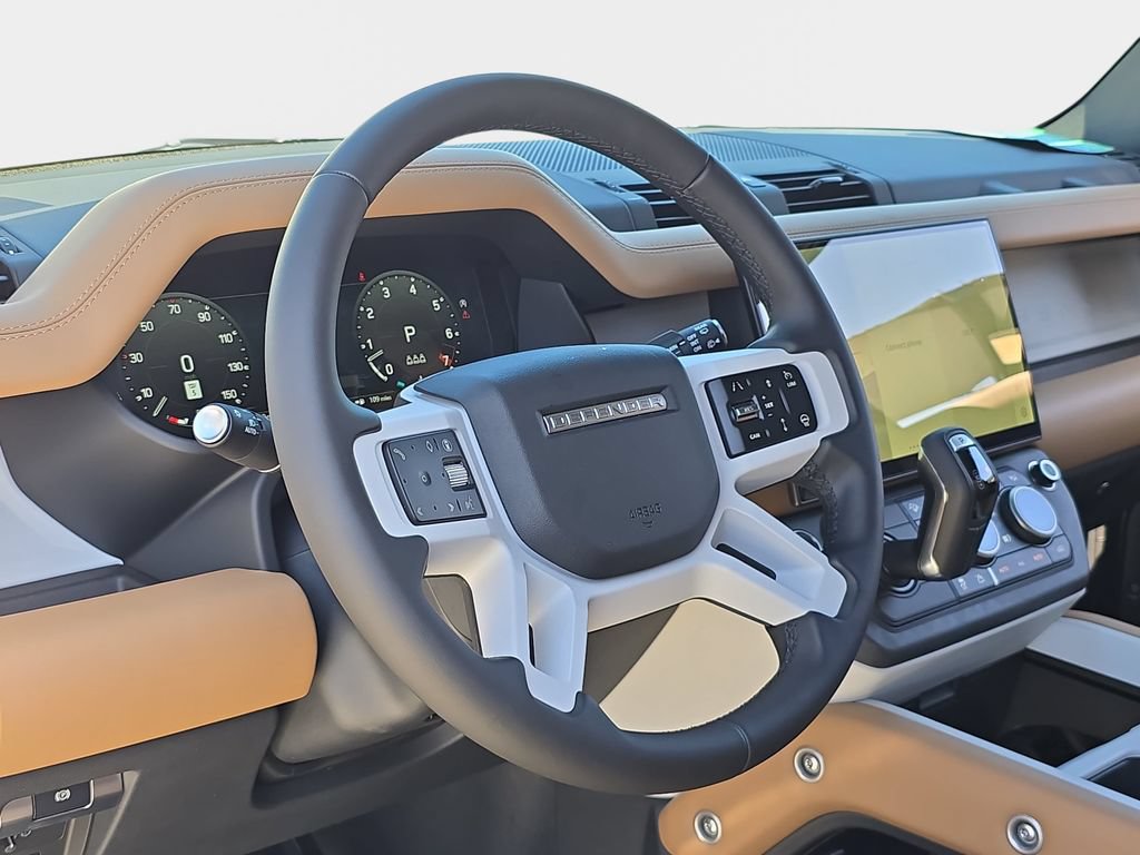 New 2026 Land Rover Defender 110 X-Dynamic SE AWD/4WD image 17