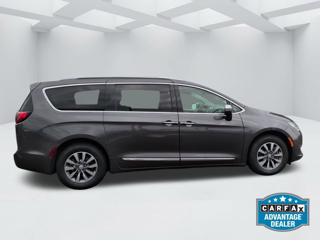 Used 2020 Chrysler Pacifica Limited w/ Advanced Safetytec Group image 4