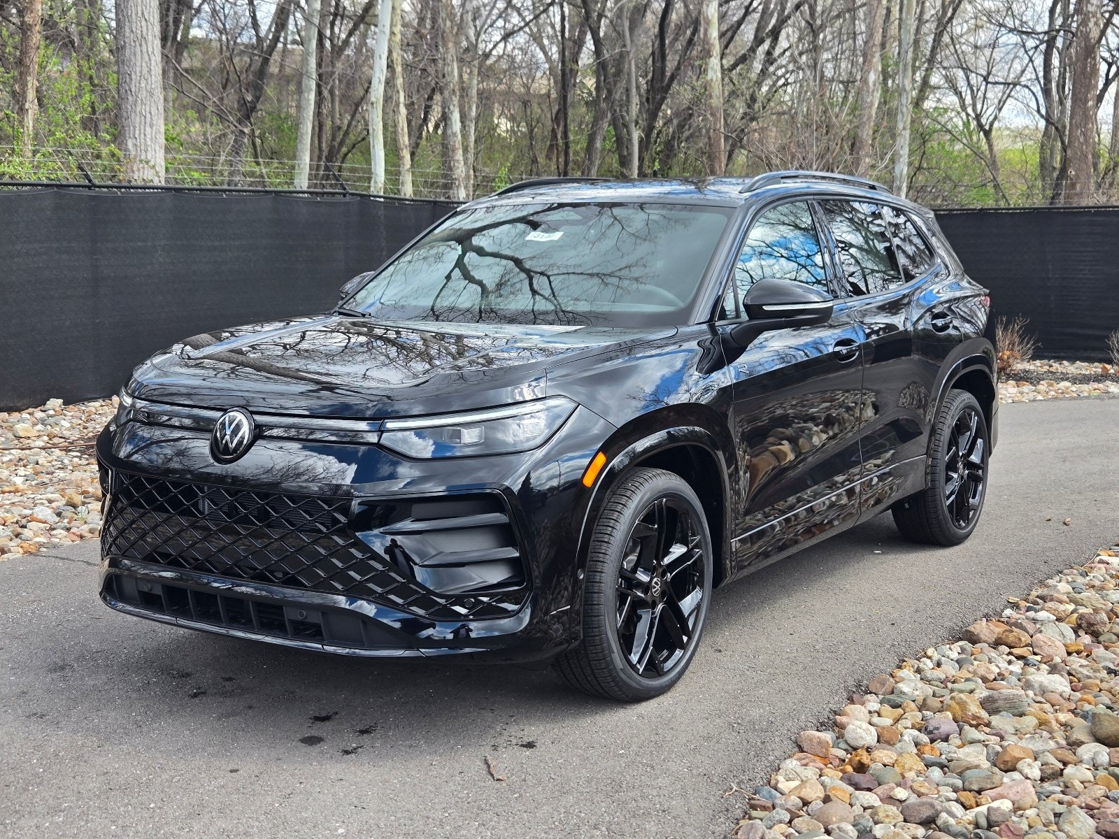 New 2026 Volkswagen Tiguan SE R-Line