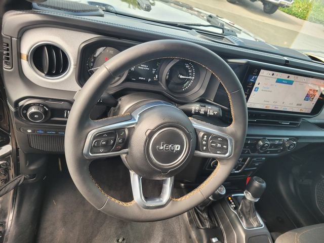 Used 2024 Jeep Wrangler Unlimited Sahara AWD/4WD image 30