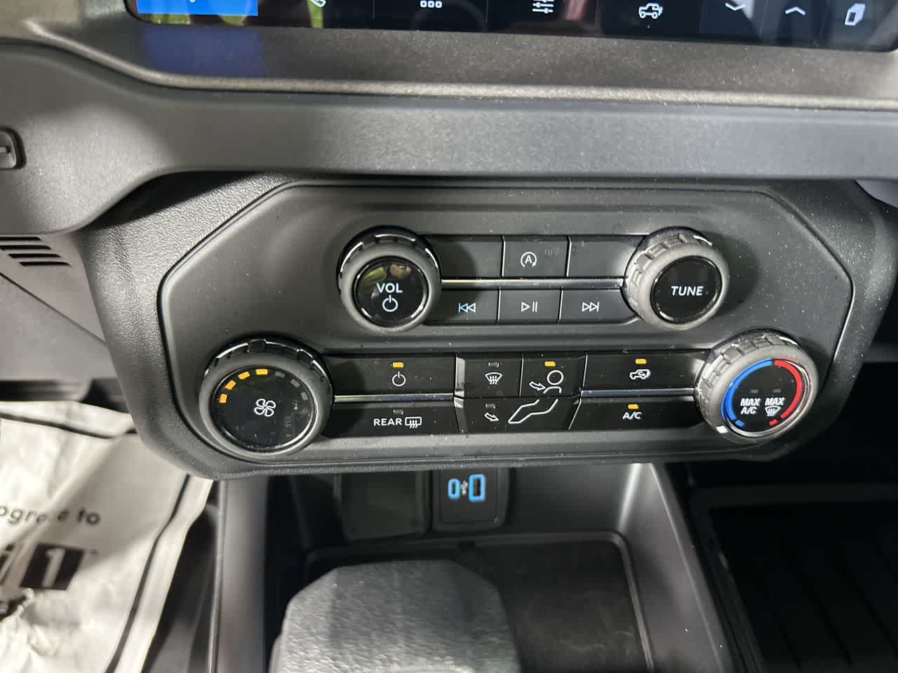 Used 2025 Ford Bronco 2-Door w/ Sasquatch Package AWD/4WD image 19