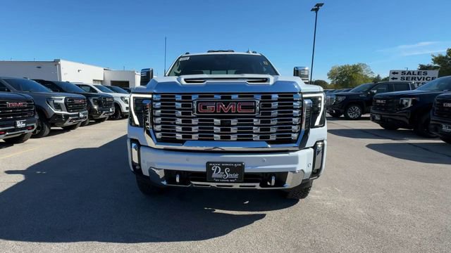 New 2026 GMC Sierra 2500 Denali w/ Denali Reserve Package image 3