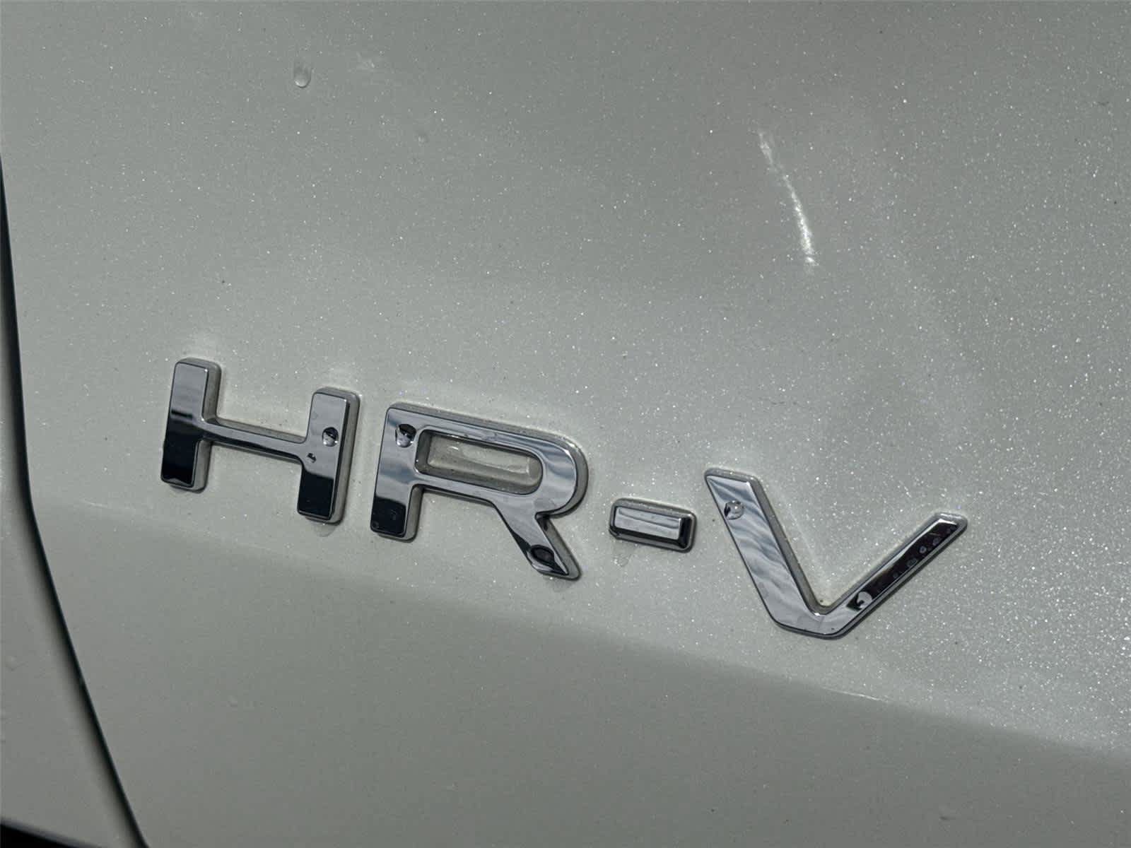Used 2024 Honda HR-V Sport image 11