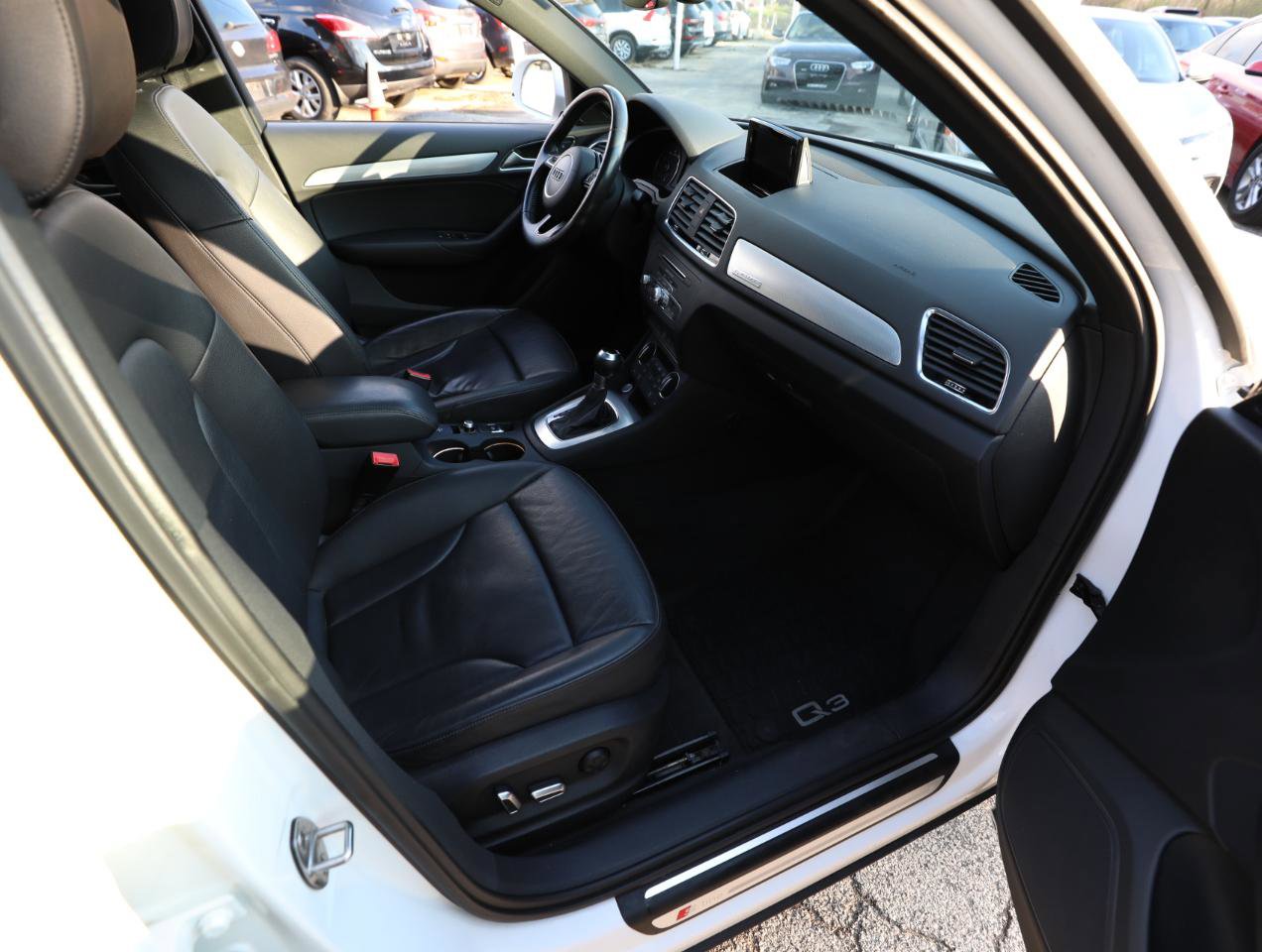 Used 2018 Audi Q3 2.0T Premium AWD/4WD image 13