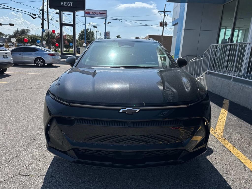 Used 2025 Chevrolet Equinox EV RS image 2