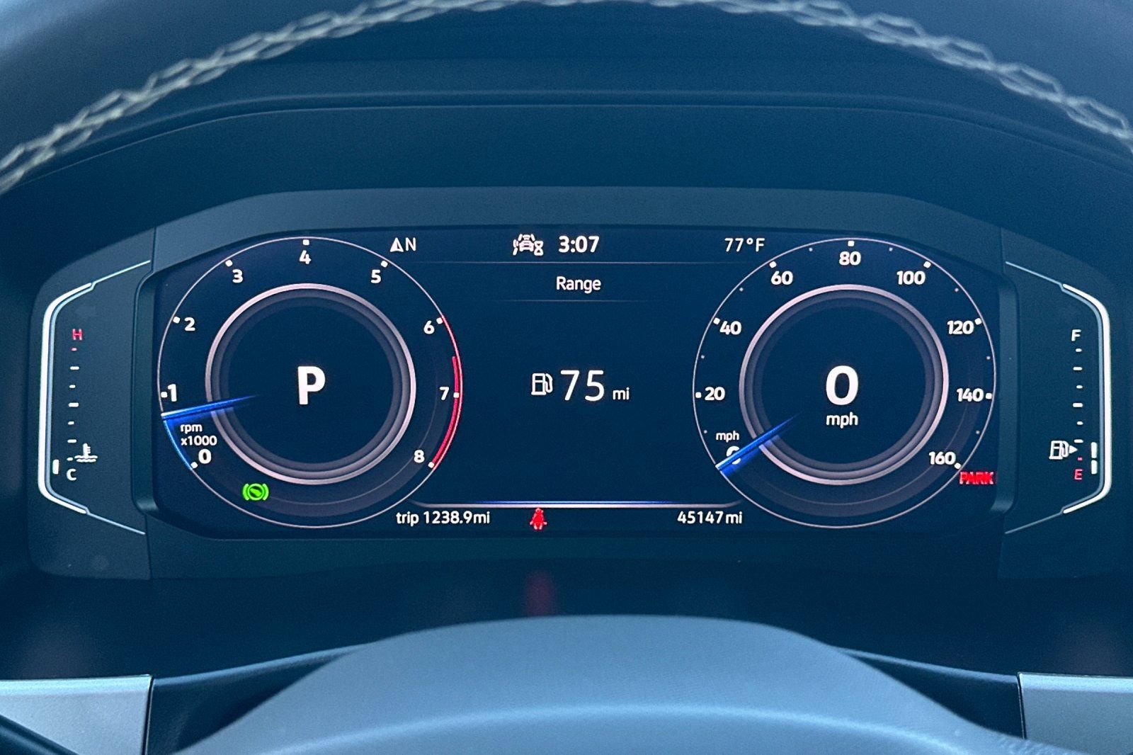 Used 2023 Volkswagen Atlas SE image 25