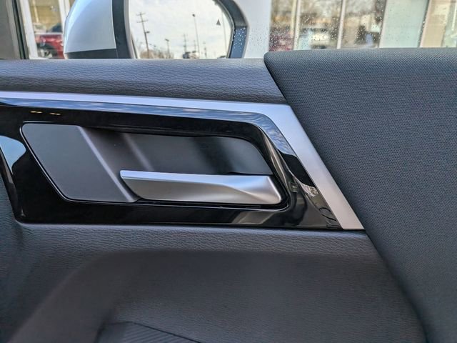 New 2026 Mitsubishi Outlander ES image 31