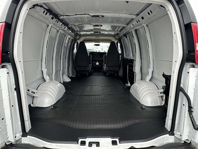 New 2025 Chevrolet Express 2500 Work Van w/ Driver Convenience Package image 9