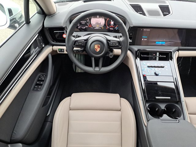 New 2026 Porsche Panamera 4 image 17