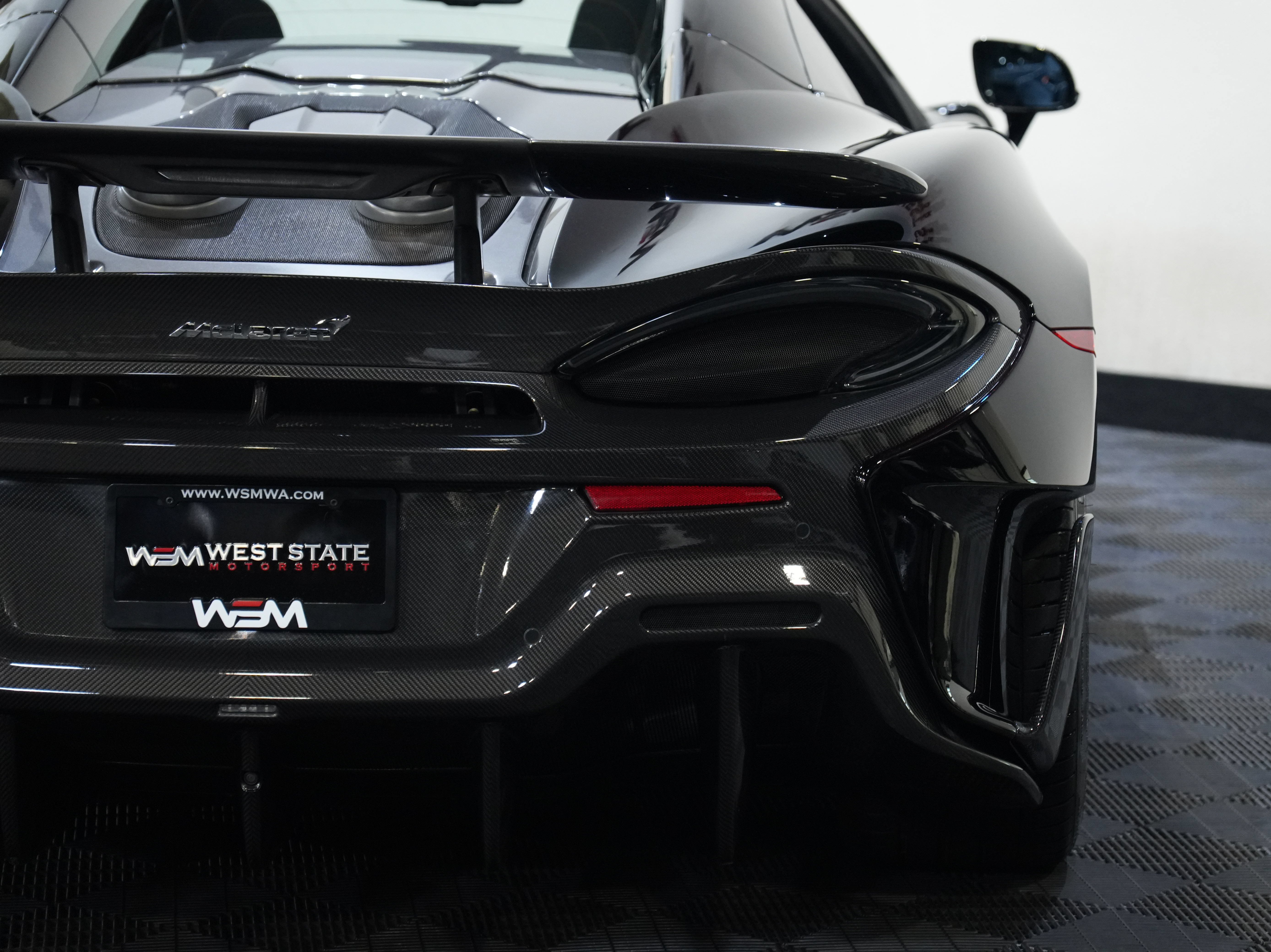 Used 2020 McLaren 600LT Spider RWD image 20