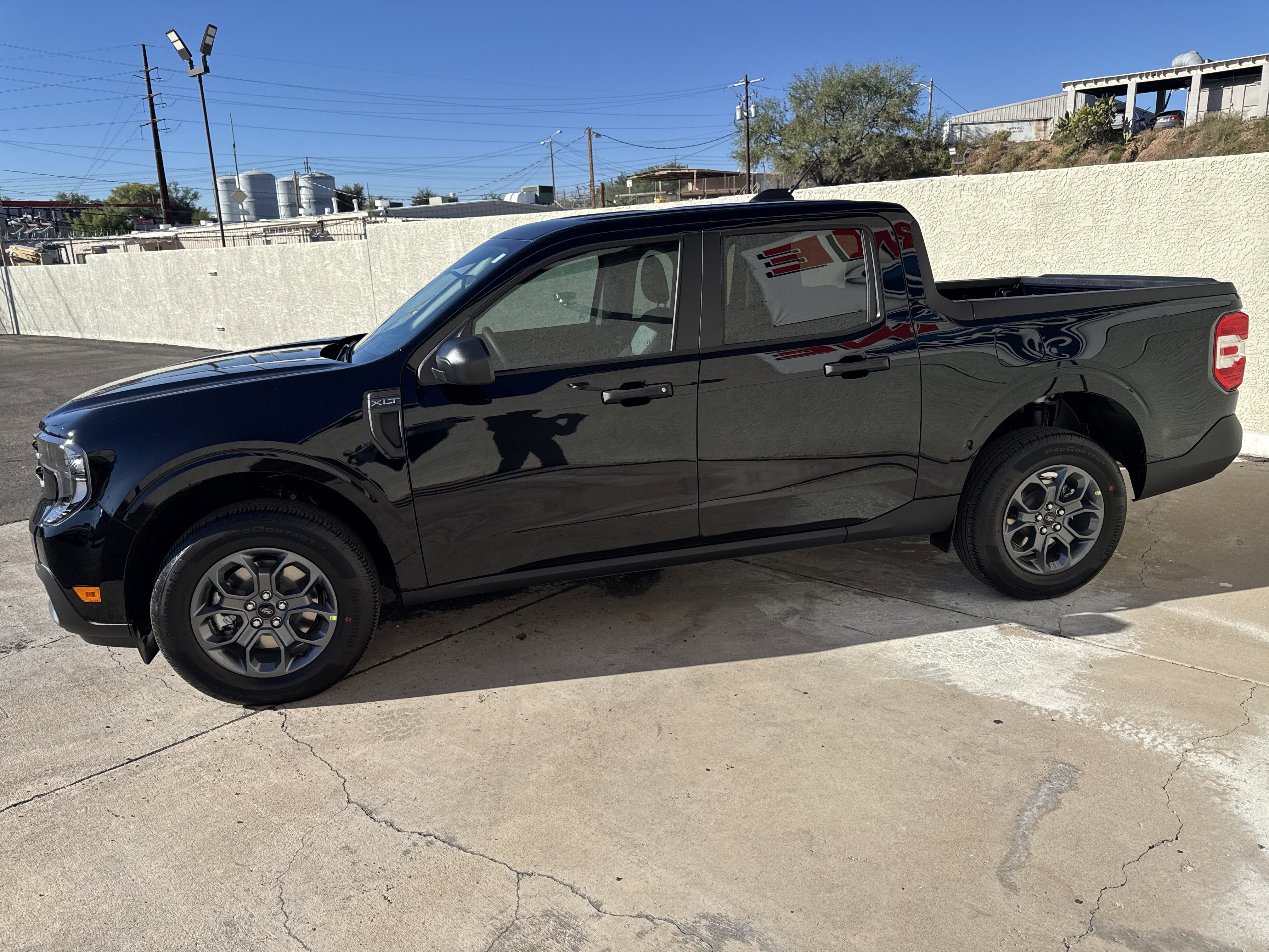 New 2025 Ford Maverick XLT image 4