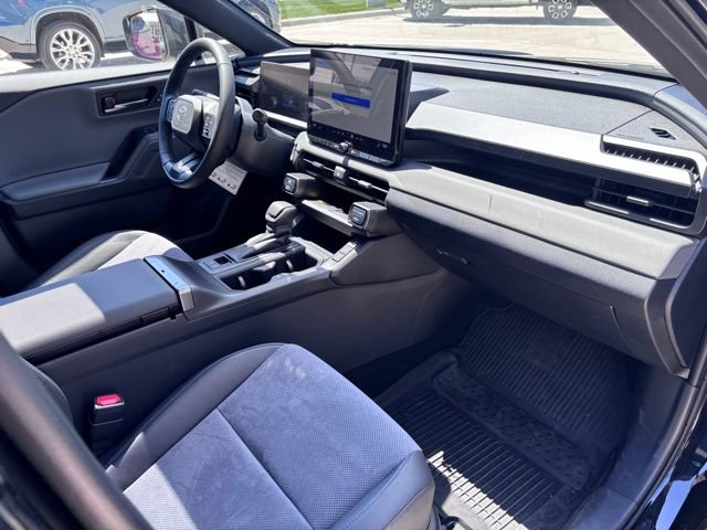 Used 2026 Toyota RAV4 XSE AWD/4WD image 29