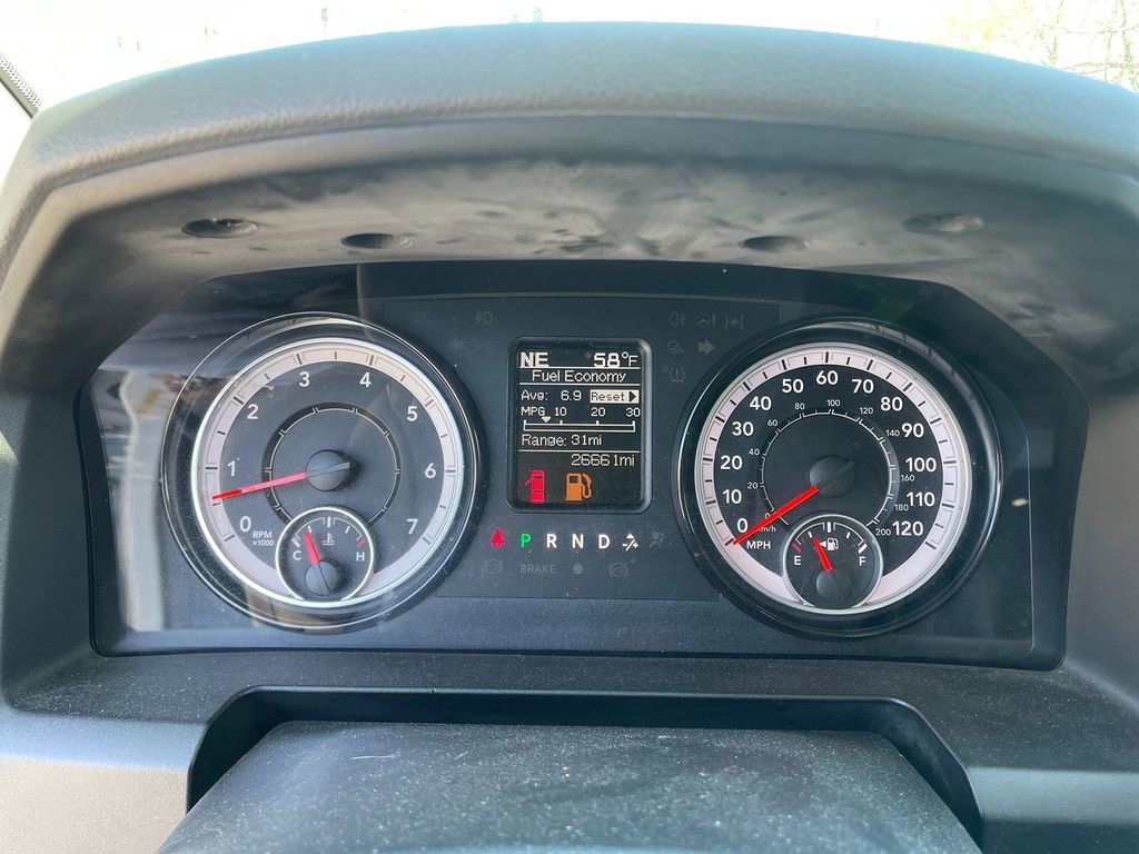 Used 2019 RAM 1500 Classic SLT AWD/4WD image 18