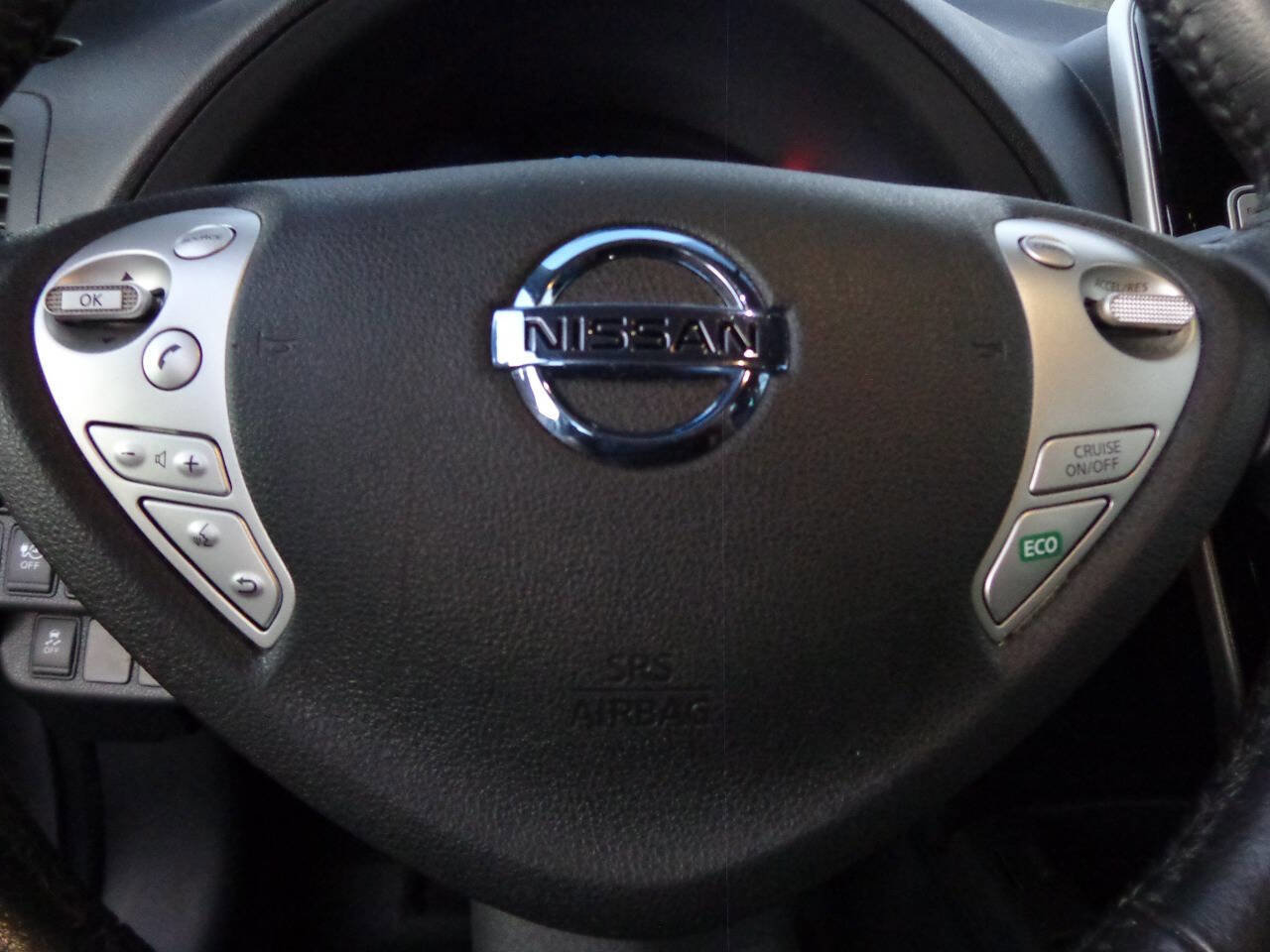 Used 2017 Nissan Leaf SL w/ Protection Package image 26