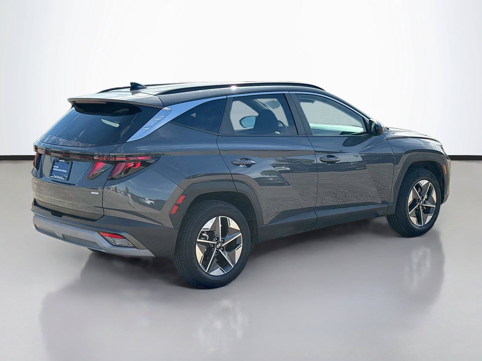 Certified 2025 Hyundai Tucson SEL AWD/4WD image 13