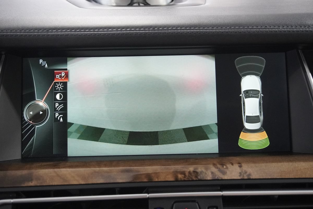 Used 2013 BMW 740Li xDrive w/ Executive Pkg AWD/4WD image 23