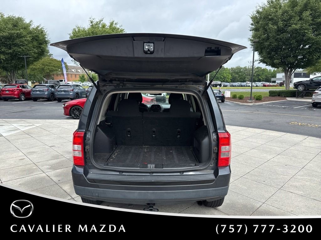 Used 2014 Jeep Patriot Sport w/ Power Value Group FWD image 9
