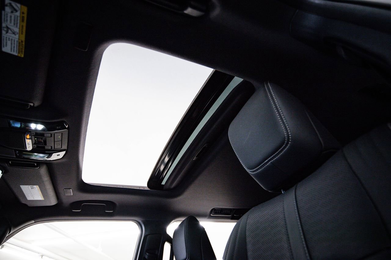 Used 2024 Toyota Land Cruiser image 29