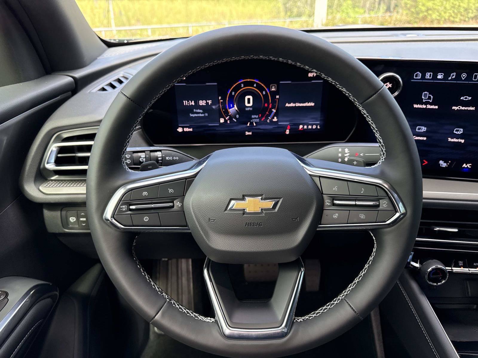 New 2027 Chevrolet Traverse LT w/ Sun and Wheel Package FWD image 15