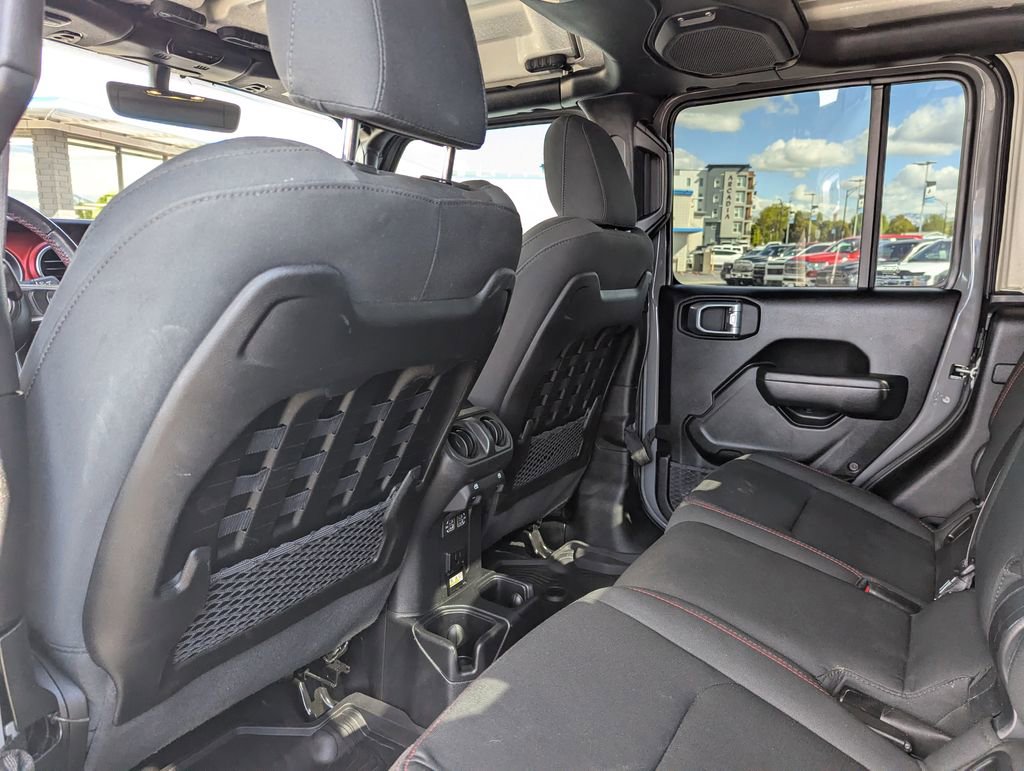 Used 2023 Jeep Gladiator Rubicon w/ Cold Weather Group AWD/4WD image 32