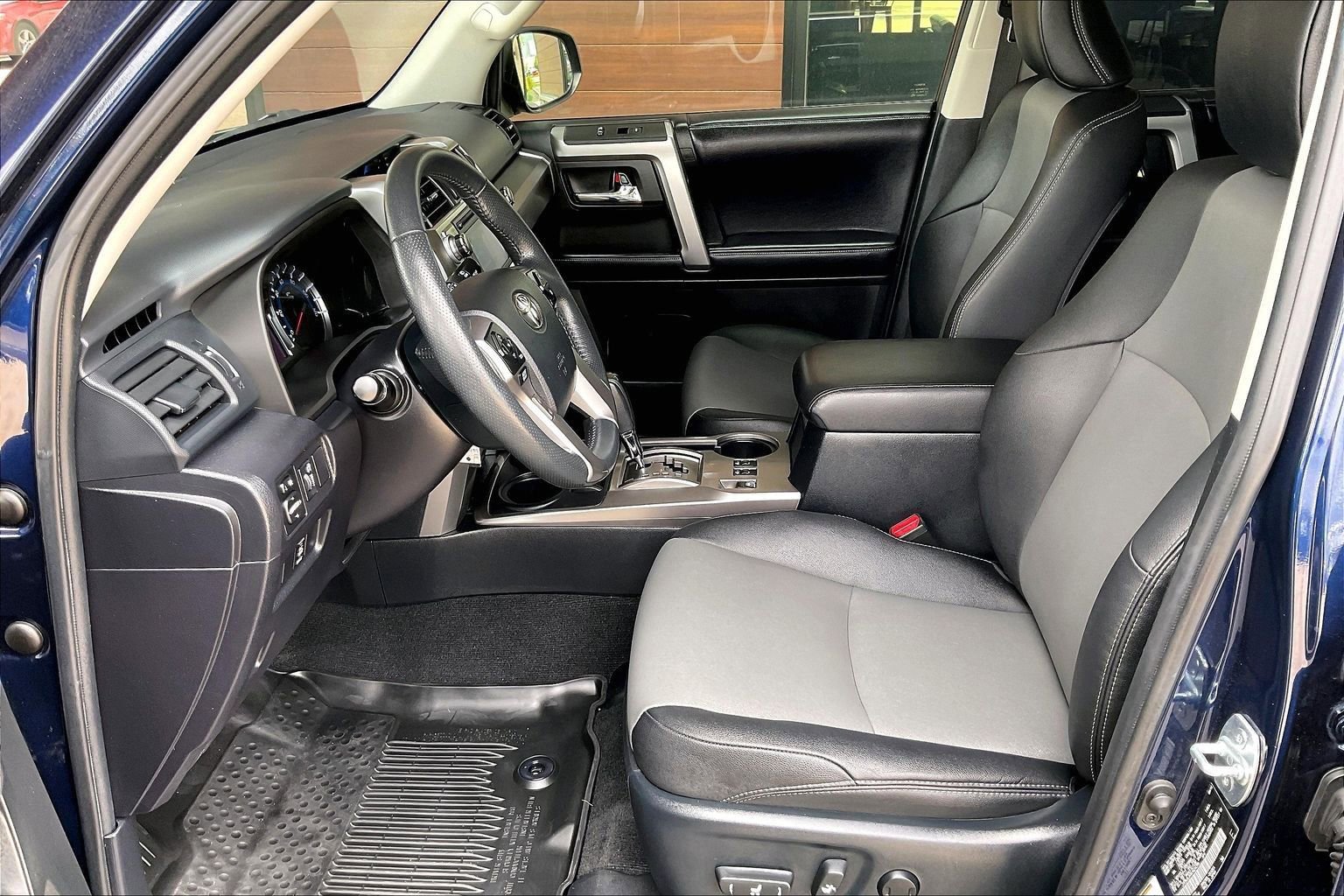 Used 2019 Toyota 4Runner SR5 Premium AWD/4WD image 16