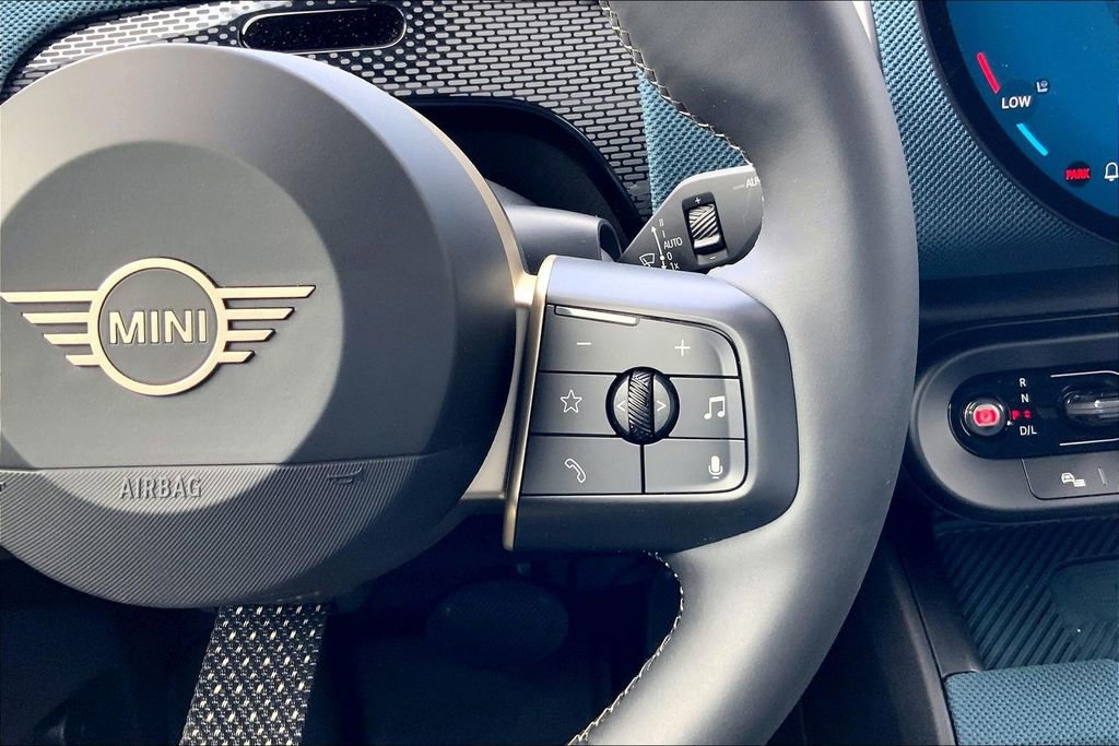 Certified 2025 MINI Cooper Countryman S w/ Comfort Package Max image 21