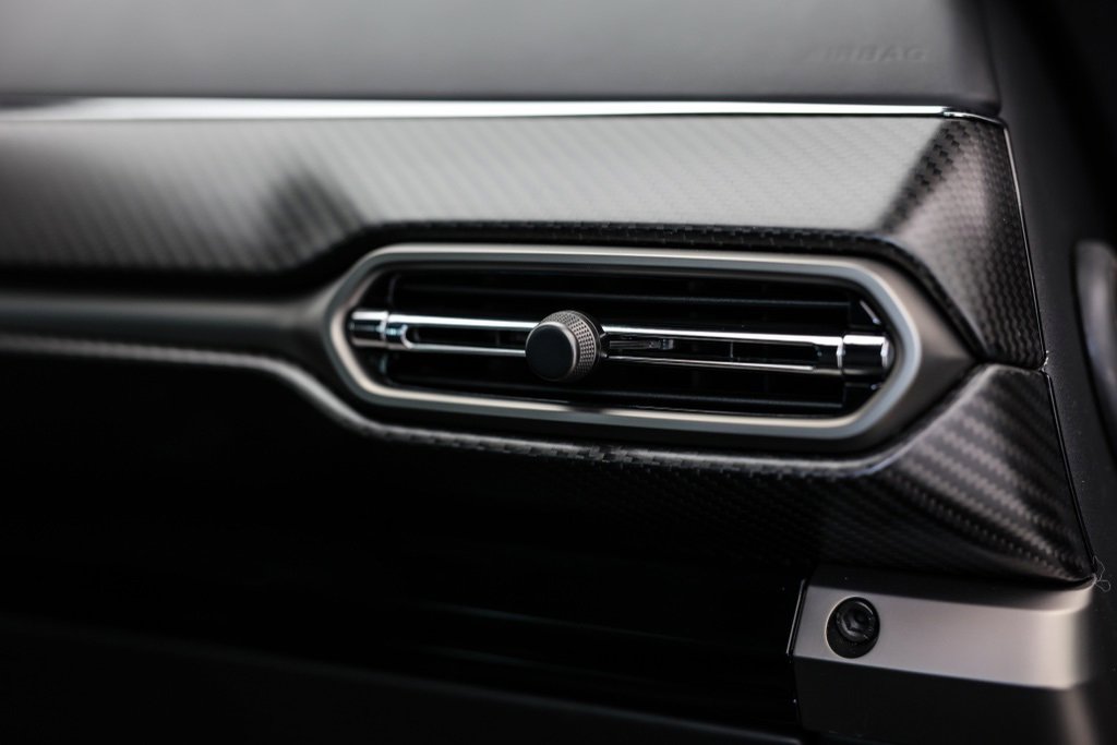 New 2025 Aston Martin V8 Vantage Coupe image 21