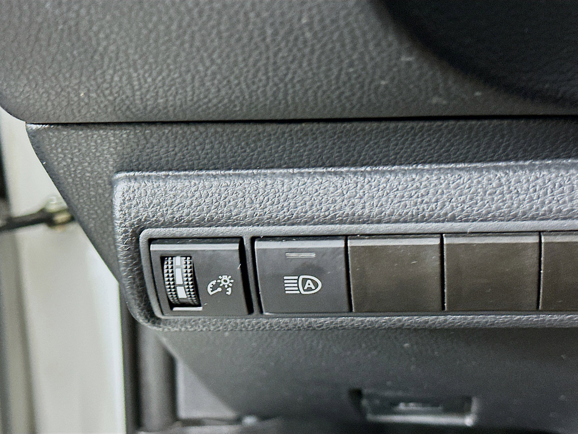 Used 2024 Toyota Corolla LE FWD image 16