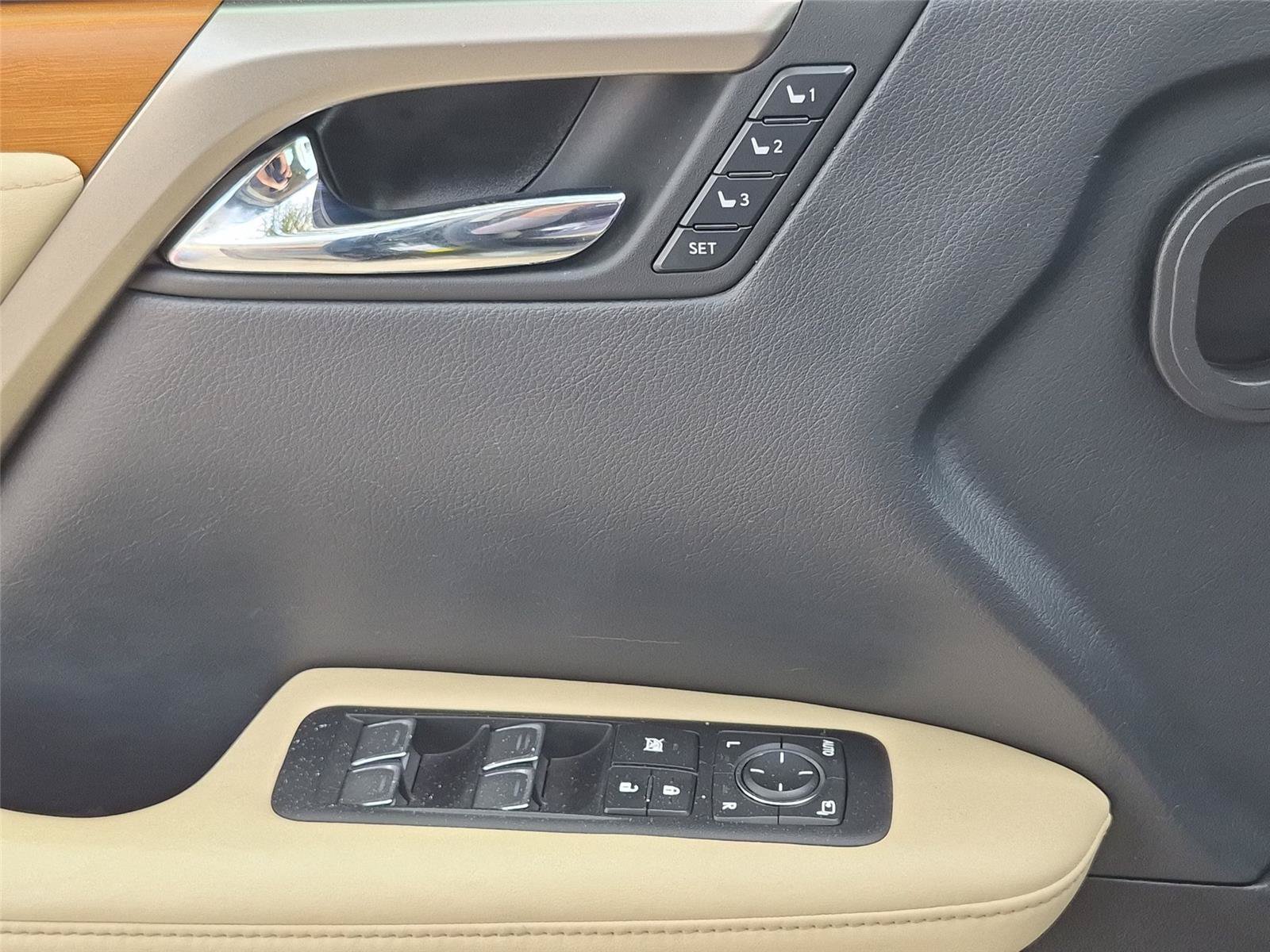 Used 2022 Lexus RX 350 FWD w/ Premium Package image 25